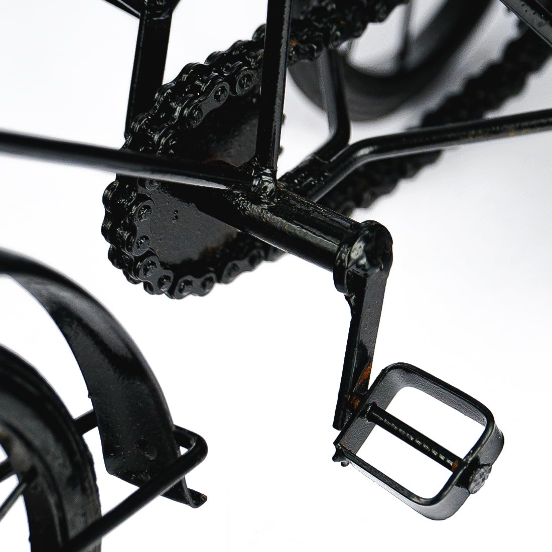 Mini Iron Tricycle Showpiece with Basket thumbnail 5