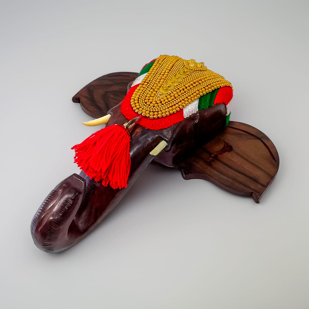 Wooden Hanging Elephant Head with Nettipattom